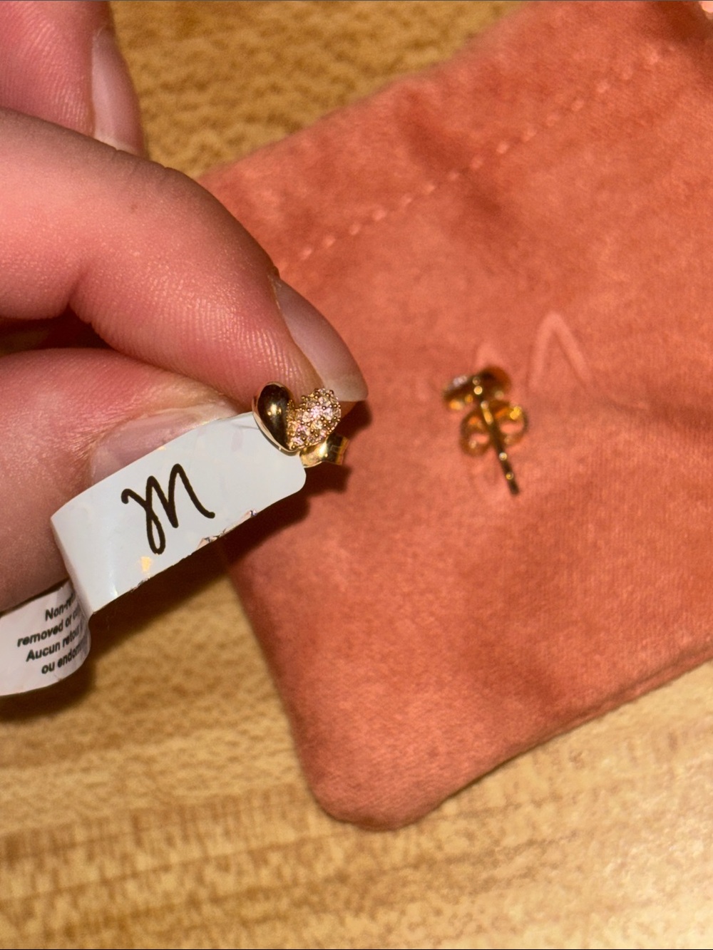 💛 {PRICE FIRM} Mejuri 14k Gold Pave Heart Stud Earrings - Picture 9 of 11